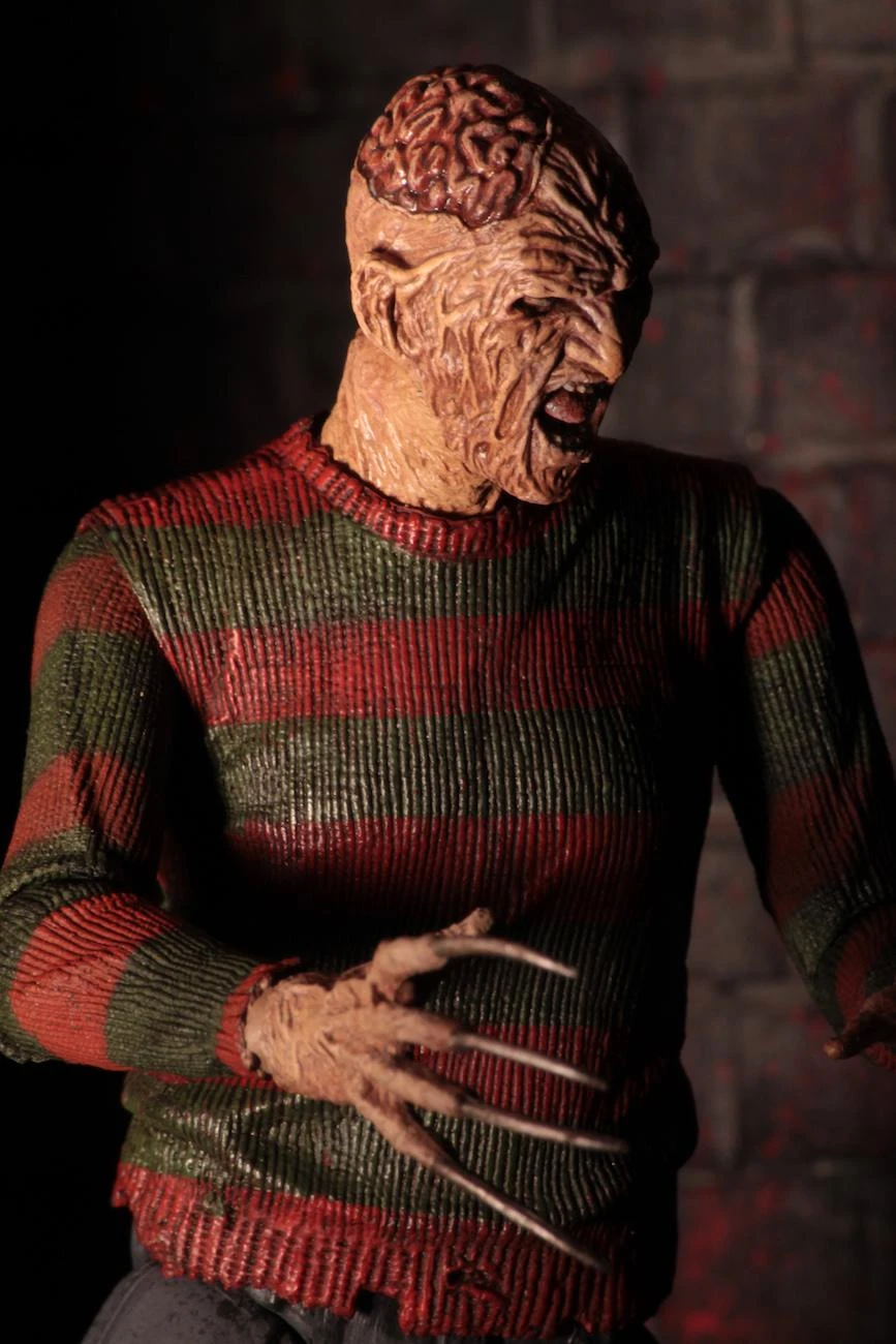 NECA Nightmare On Elm Street Part 2 Ultimate 7 Inch Scale Action Figure - Freddy Krueger - Image 7