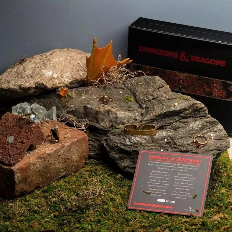 Dungeons & Dragons *Star Action Figures UK Exclusive* - Collector Game Ring Set - Image 10